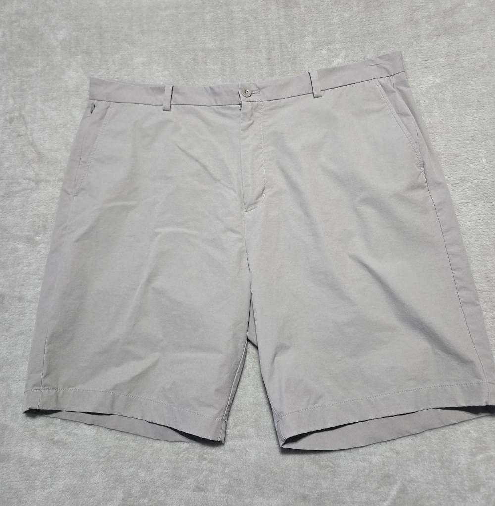 Vineyard Vines Men's On The Go Performance Khaki Shorts Size 40 9" Inseam Preppy